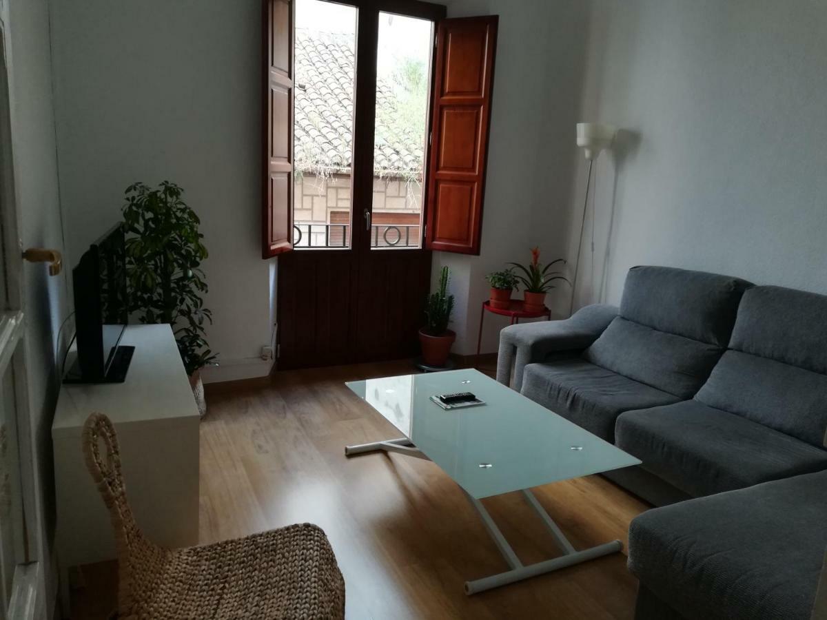 Nice Apartment In The Center Of Granada Exterior photo